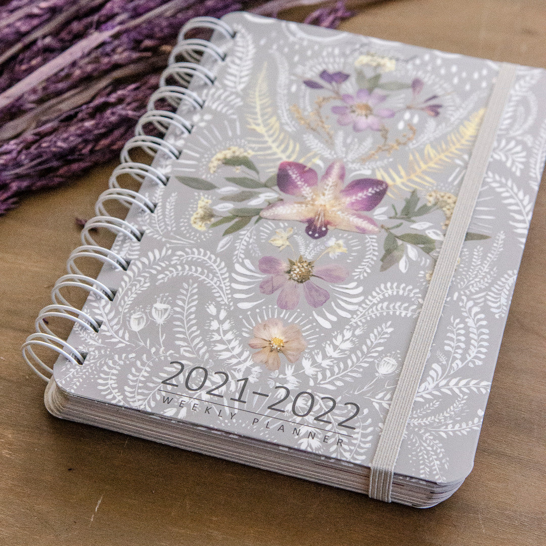 2021 - 2022 Orchid Lace On-the-Go Weekly Planner