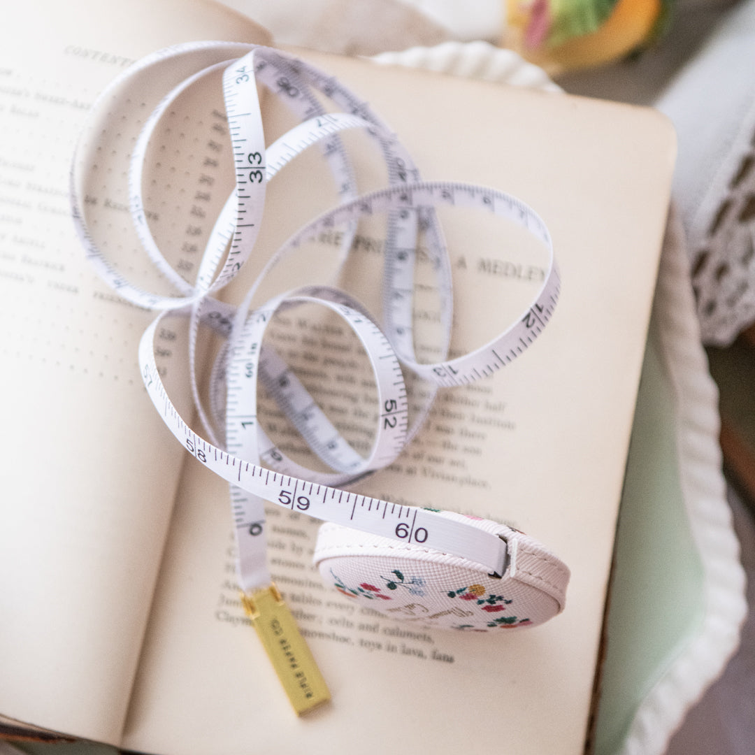 Dahlia Measuring Tape